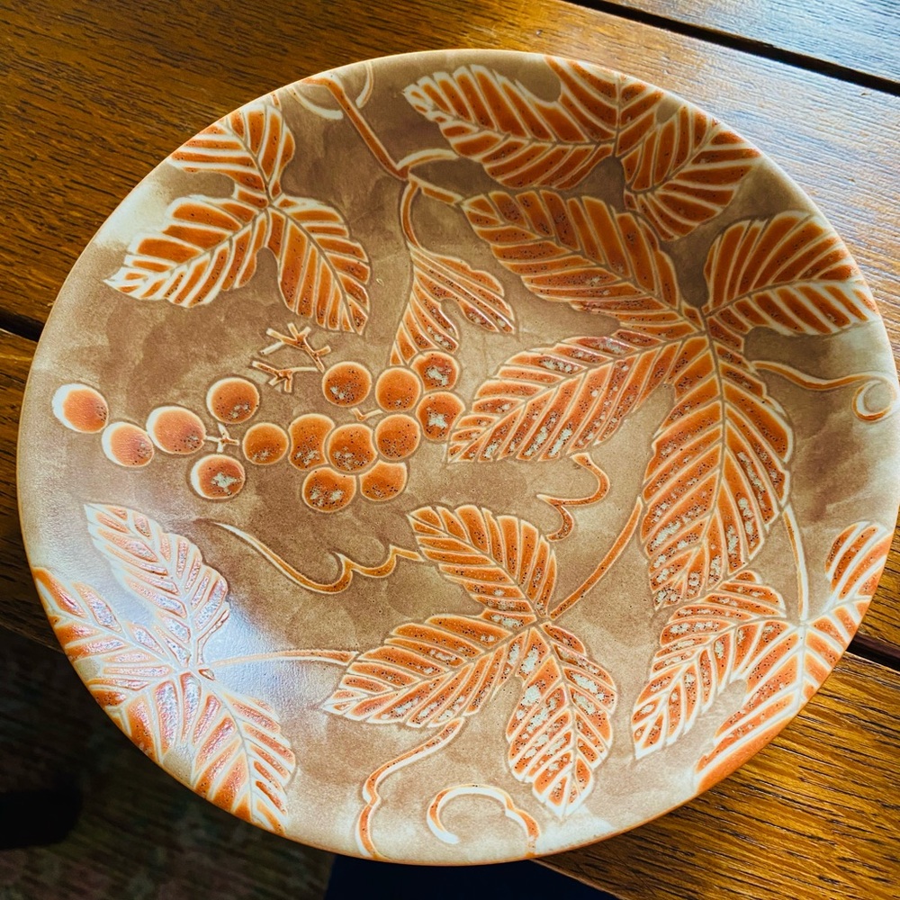 KOTOBUKI Vintage 1970s Made in Japan Orange Tan Bowl w/Leaves and Grape 8” NWOT